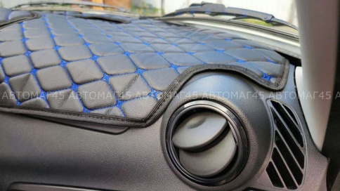 Накидка на панель Lada Granta Гранта FL с 2018г Lada Kalina Калина 2 с 2013г с синей ниткой экокожа  фото 9