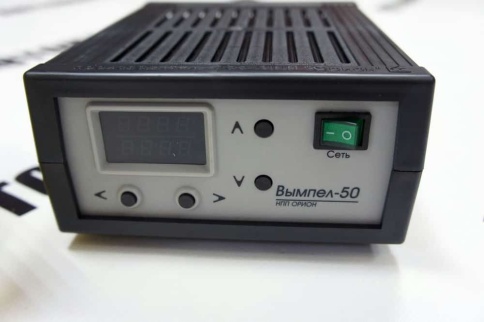 Вымпел-50 З/У для АКБ 15А до 180а/ч Автомат Светодиод-й дисплей Предпусковой запуск ориг гарант 1год фото 3