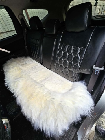 Накидка  комбинированная на заднее сидение белый овчина 135x45см 1шт    фото 4