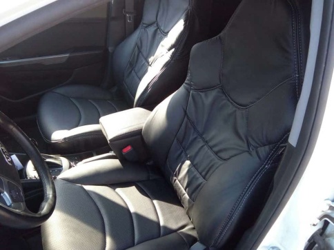 Recaro  чехлы универсальные экокожа черный черный комплект    фото 7