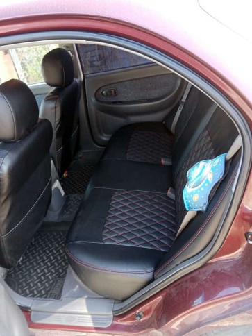 Авточехлы  Kia Spectra Киа Спектра 2004-2011г экокожа черная серая нить ромб    фото 2