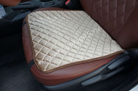 888-2  Накидка на сиденье на силиконе велюр бежевый 45 x 45см 1шт    фото 4