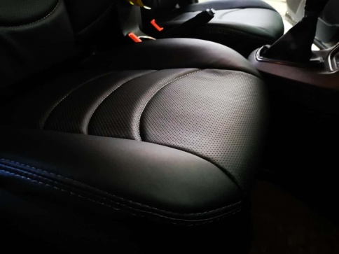 Динас  чехлы универсальные экокожа черный черный комплект    фото 18