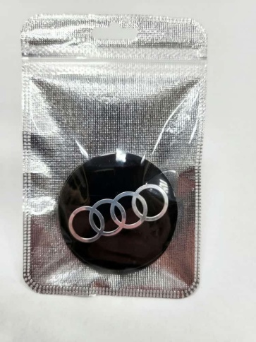 Наклейка на колпаки Audi сферическая изогнутая 5,4см 4шт черная (226755) фото 1
