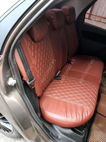 Драйв  чехлы универсальные экокожа Ромбы коричневый коричневый комплект    фото 5