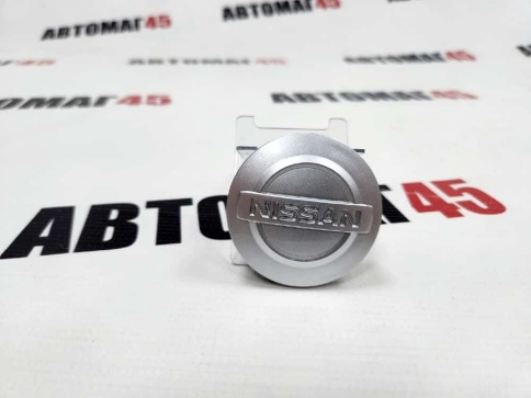 Колпачок ступицы Nissan 60/57 серебро TechLine КиК Слик (198788) фото 1