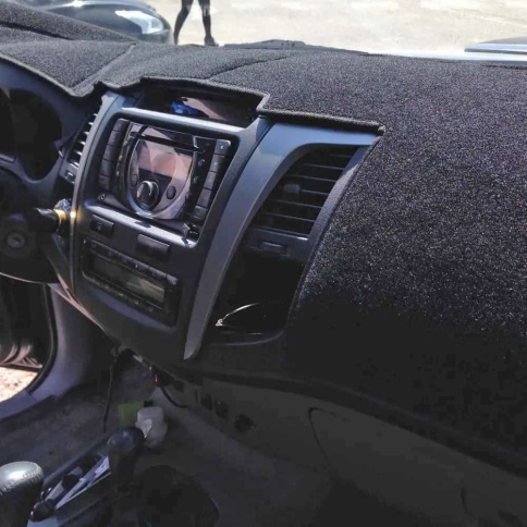 Накидка на панель Toyota Hilux Тойота Хайлюкс 7поколение AN10 AN20 AN30 2005-2014г карпет  фото 3