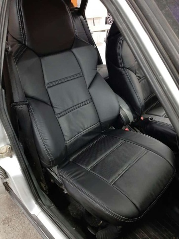 Экстрим  чехлы универсальные экокожа черный черный комплект    фото 1