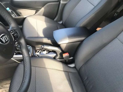 Подлокотник  Kia Rio с 2017г Rio X-Line с 2017г Hyundai Solaris с 2017г экокожа вставка в подстакан фото 3