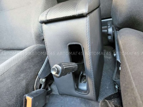 Подлокотник  Нива 2121 трехдверная Euro до 11.2019г экокожа    фото 4