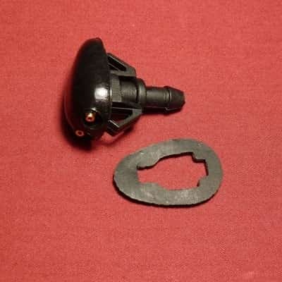 F108 Форсунка стеклоомывателя лобового стекла Nissan фото 1