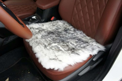 Накидка подушка  на сиденье длинный ворс палевый 44х44см    фото 1