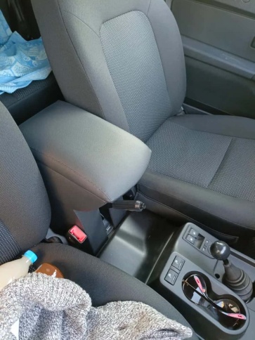 Подлокотник  Нива Урбан 2014-2026г Лада 4x4 экокожа    фото 3