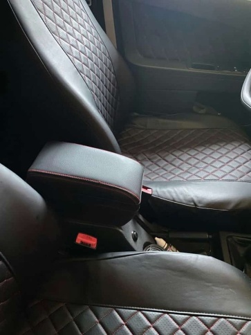 Подлокотник  ВАЗ 2170 Лада Приора 1 экокожа черный с красной ниткой SALMAN   фото 6