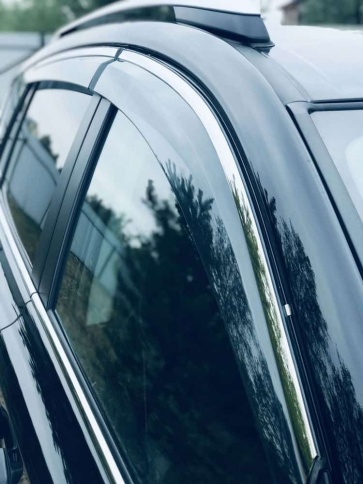 Дефлекторы окон Toyota RAV4 XA40 Тойота РАВ4 ХА40 2013-2019г с хромом комплект 4шт    фото 3