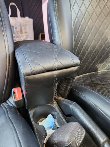 Подлокотник Kia Rio 2017-2022г Kia X-Line с 2017г Hyundai Solaris 2017-2025г экокожа фото 6