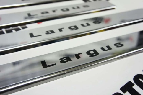 Накладки  на пороги  Лада Largus Ларгус 4 шт нержавейка    фото 3