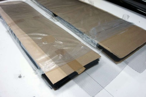 R8 защитная сетка на решетку радиатора ячейка 120х40см черная    фото 3