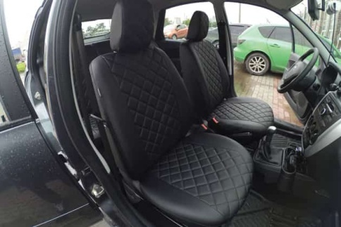 Авточехлы  ВАЗ 2110 Приора седан до 2014г экокожа черная ромб Тольятти   фото 1