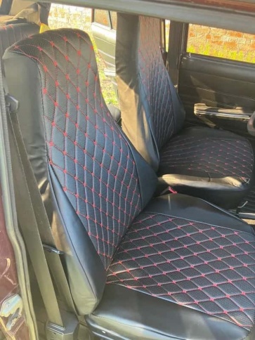 Авточехлы  ВАЗ 2107 экокожа черный с красной ниткой ромб Барс   фото 1