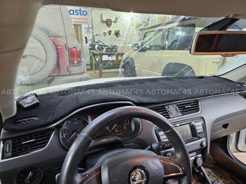 Накидка на панель Skoda Octavia A7 Шкода Октавиа А7 2013-2020г карпет Maximal фото 1