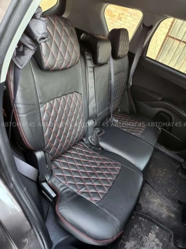 Авточехлы  Mitsubishi Outlander Мицубиси Аутлендер XL 2006-2012г экокожа черная красная нить ромб    фото 15